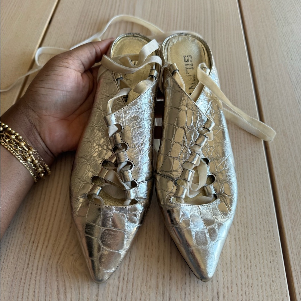 Silent d metallic Lace-Up Pointed Toe Flats - Silver